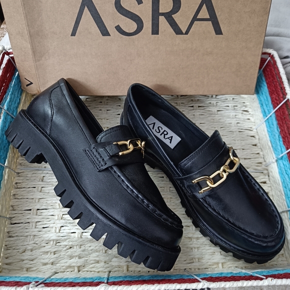 Freya Chunky Loafer - Picture 3 of 7